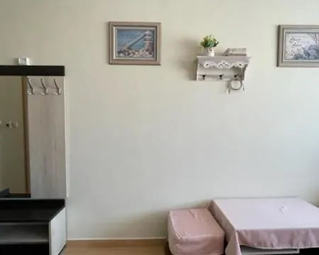 Summer Breeze 406 Sunny Apartman *