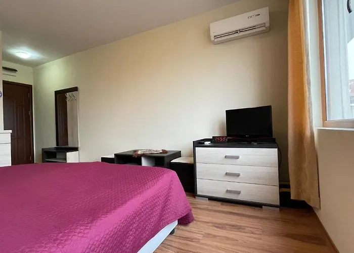 Summer Breeze 406 Sunny Apartment *