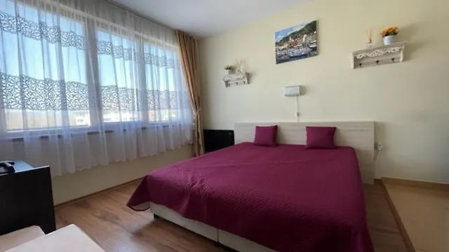 Апартаменти Summer Breeze 406 Sunny Сонячний Берег