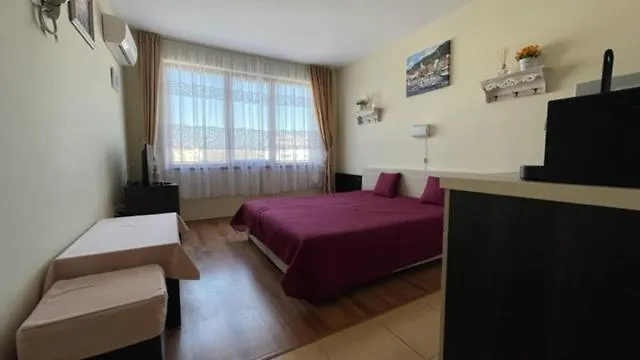 Summer Breeze 406 Sunny Сонячний Берег