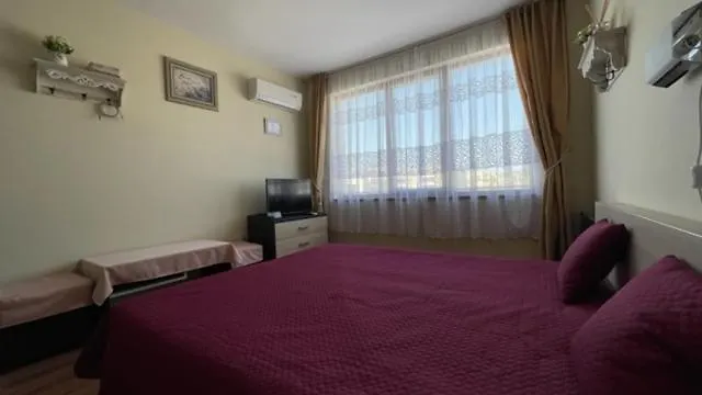 Апартаменти Summer Breeze 406 Sunny Сонячний Берег