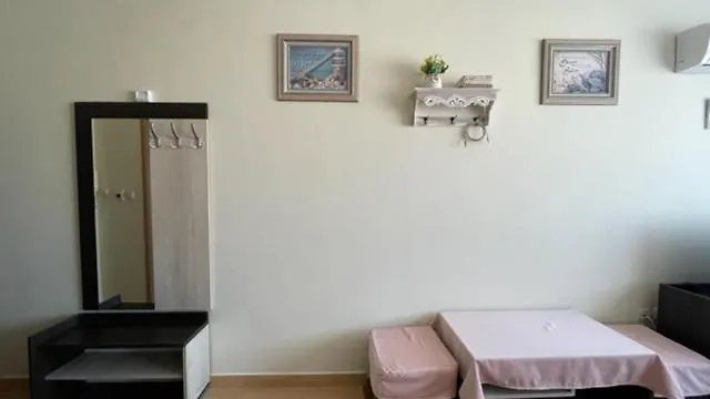 Summer Breeze 406 Sunny Apartment *