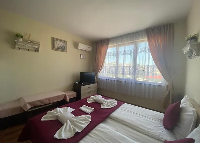 Summer Breeze 406 Sunny Апартаменти *